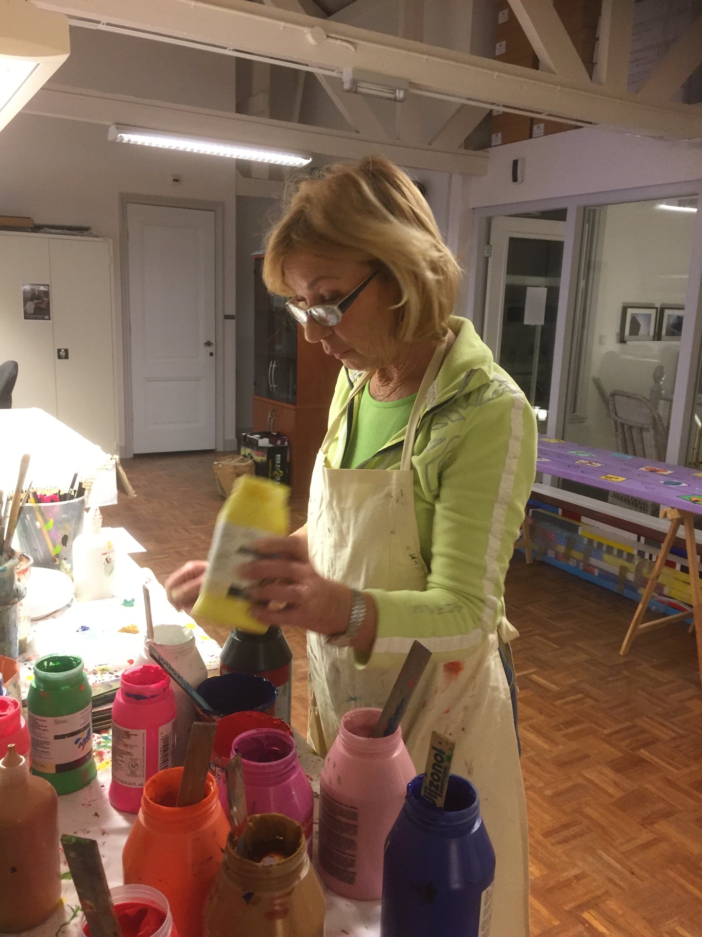 2 december Kunst & Wijn Workshop schilderen op linnen met acrylverf o.l.v. Marianne Rebel