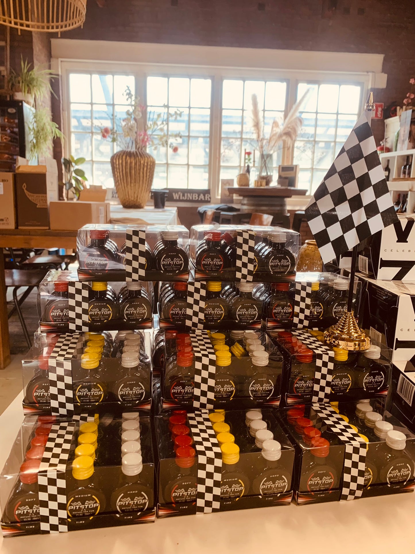Pitstop Shotjes set van 12 (4x soft, 4 x medium en 4 x hard)