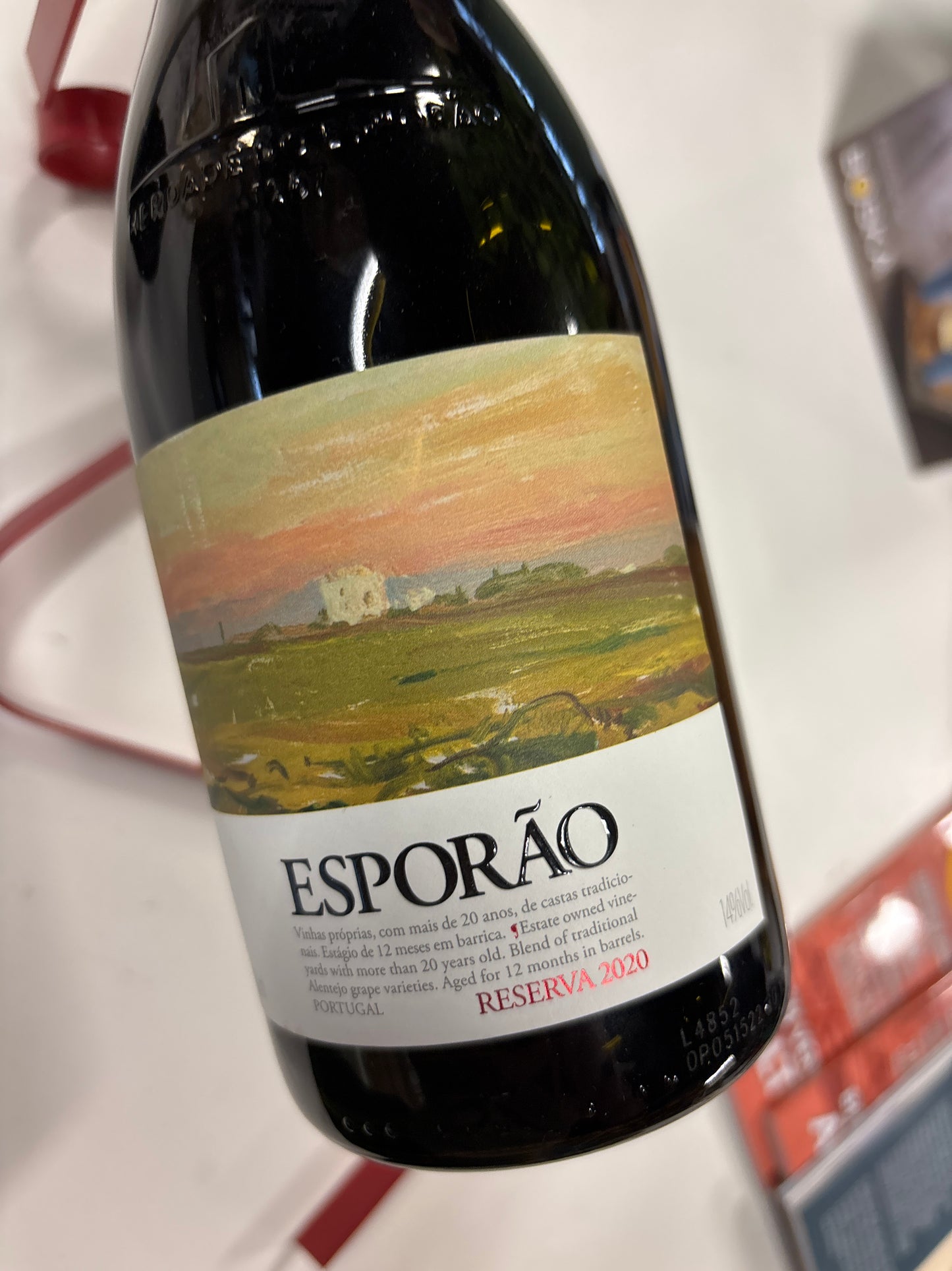 BIO Esporão Reserva Red- Aragonês, Trincadeira, Cabernet Sauvignon en Alicante Bouschet - Alentejo .