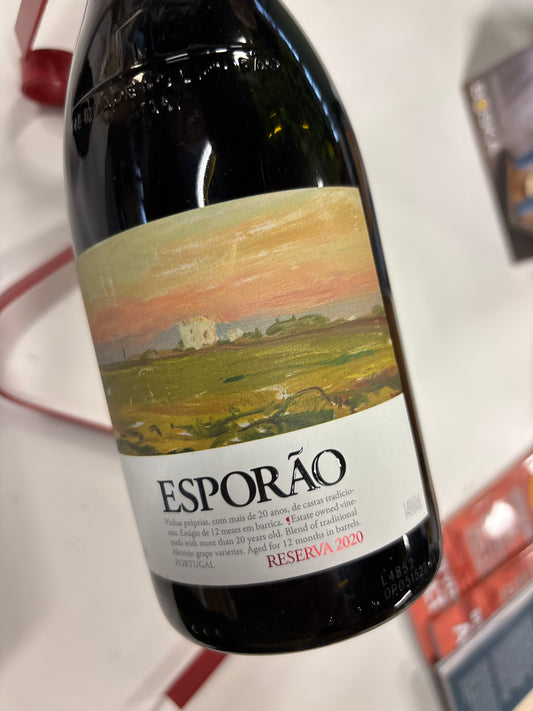BIO Esporão Reserva Red- Aragonês, Trincadeira, Cabernet Sauvignon en Alicante Bouschet - Alentejo .